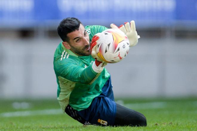 Tomeu Nadal, durante un entrenamiento (Foto: Real Oviedo).