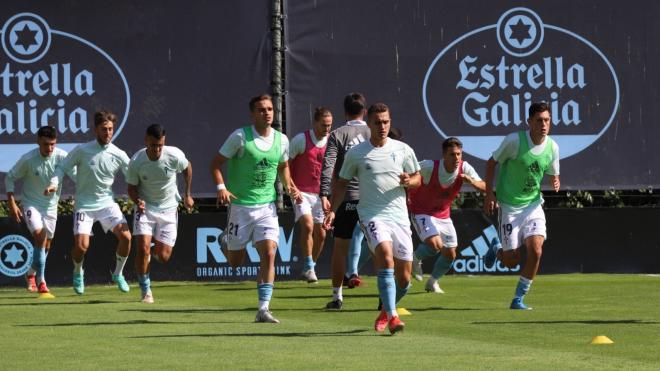 Carbonell, Carrique y Beitia (Foto: RC Celta).