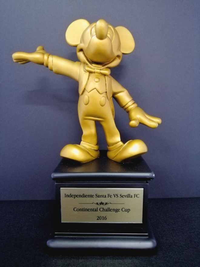 Mickey Mouse, protagonista en la Supercopa Euroamericana (Foto: Área Historia SFC).