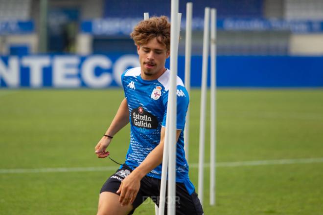 Mario Soriano durante un entrenamiento del Deportivo (Foto: RCD).