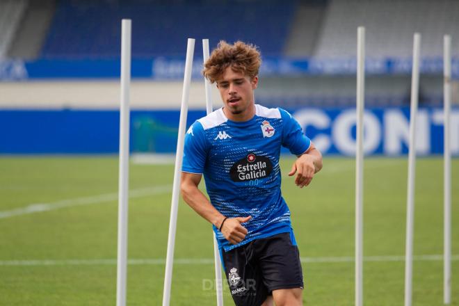 Mario Soriano durante un entrenamiento del Deportivo (Foto: RCD).