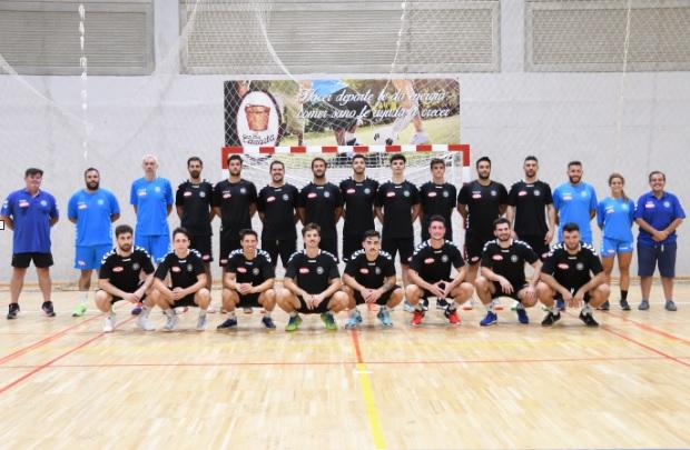 Equipo participante en el I Torneo de Balonmano de la Diputación de Sevilla.