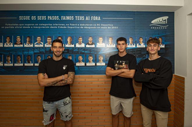 Mackay, Trilli y Noel, canteranos del Deportivo (Foto: RCD).