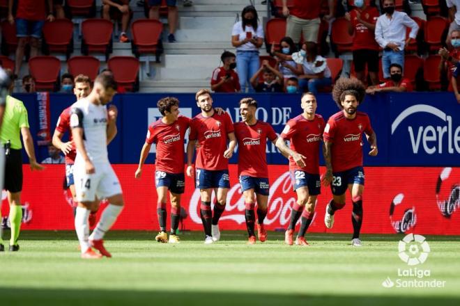 El Osasuna celebra su gol ante el Valencia (Foto: LaLiga).