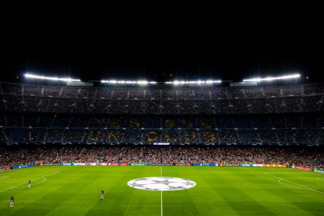 Camp Nou, en un partido de Champions (Foto: FCB).