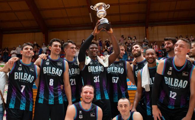 El Bilbao Basket de Mumbrú se ha llevado la Euskal Kopa 2021.