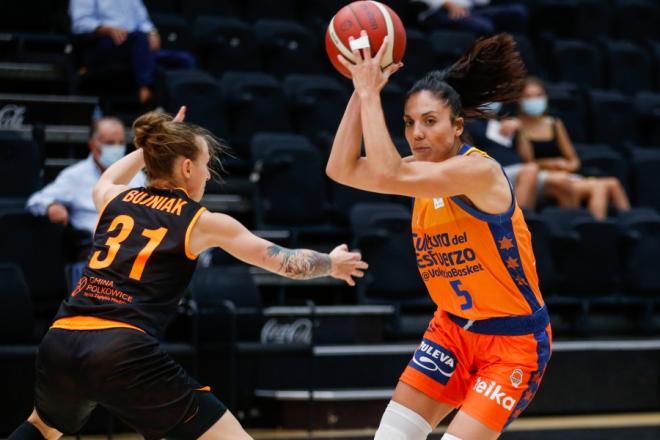La lucha por la Supercopa LF Endesa arranca ante las anfitrionas del Clarinos