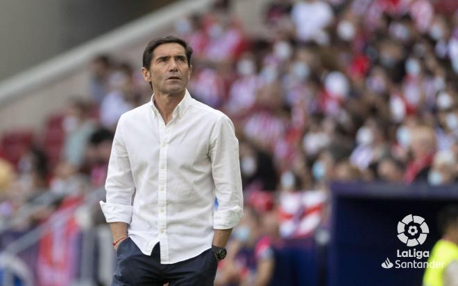 Marcelino García Toral, pensativo en la banda del estadio Wanda Metropolitano (Foto: LaLiga).