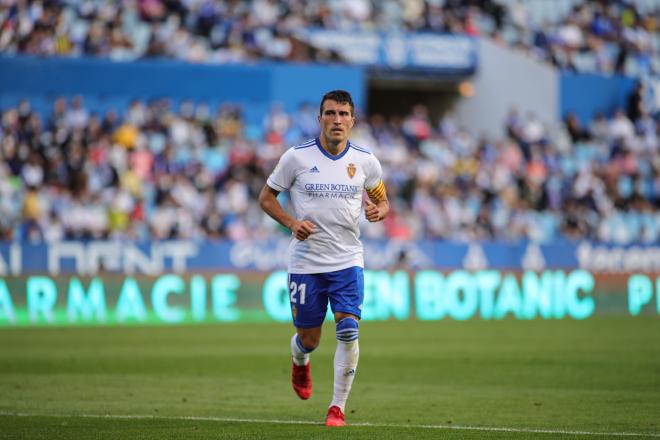 Zapater en el partido frente a la Real Sociedad B (Foto: Daniel Marzo). 