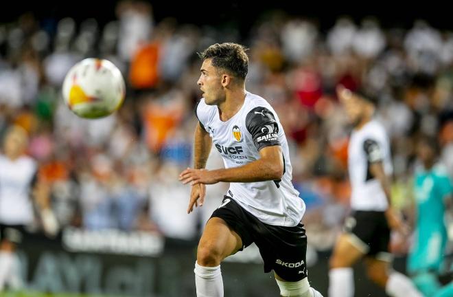Hugo Duro ante el Real Madrid (Foto: Valencia CF)
