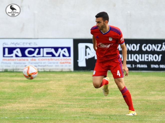 Álex Campuzano, hermano del actual delantero del Sporting (Foto: CD Praviano)