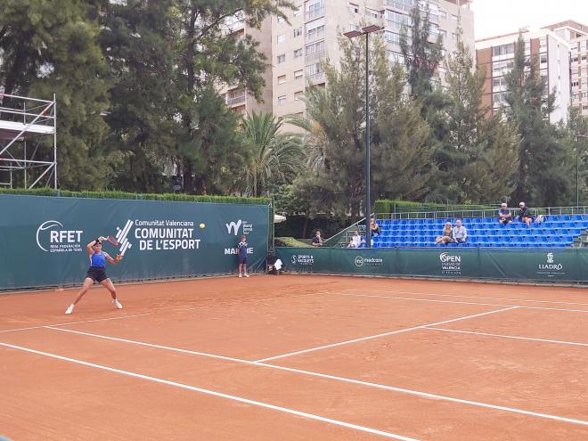 Aliona Bolsova, Ángela Fita y María Gutiérrez avanzan a segunda ronda del Open Ciudad de Valenci