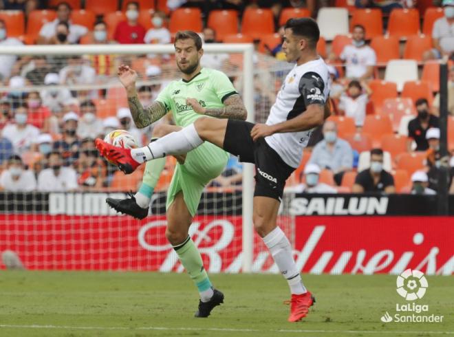 Maxi Gómez, durante el Valencia-Athletic (Foto: LaLiga)