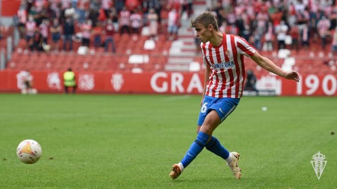 Pablo García, durante el Sporting-Málaga (Foto: RSG)