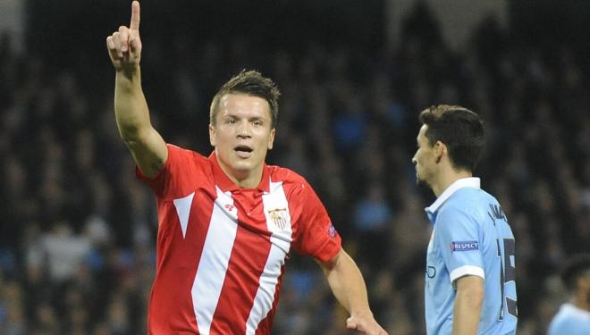 Yevhen Konoplyanka celebra un gol ante el City. Foto: Sevilla FC