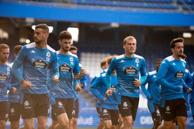 Los jugadores del Dépor entrenando en Riazor (Foto: RCD).