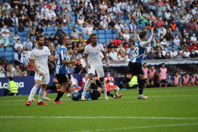 Nacho y Militao, en el Espanyol-Real Madrid (Foto: Cordon Press).