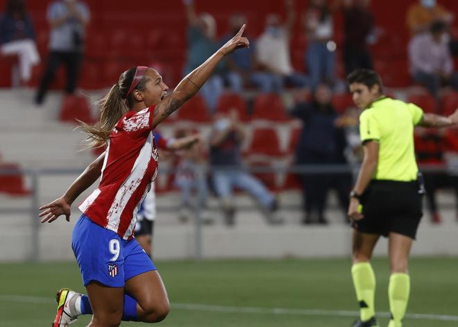 Deyna Castellanos celebra un gol con el Atlético de Madrid (Foto: ATM).