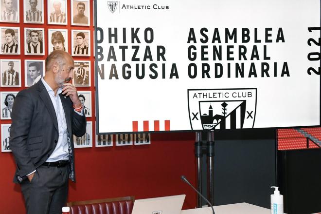 Aitor Elizegi realizará la nueva Asamblea en un fondo de San Mamés (Foto: Athletic Club).