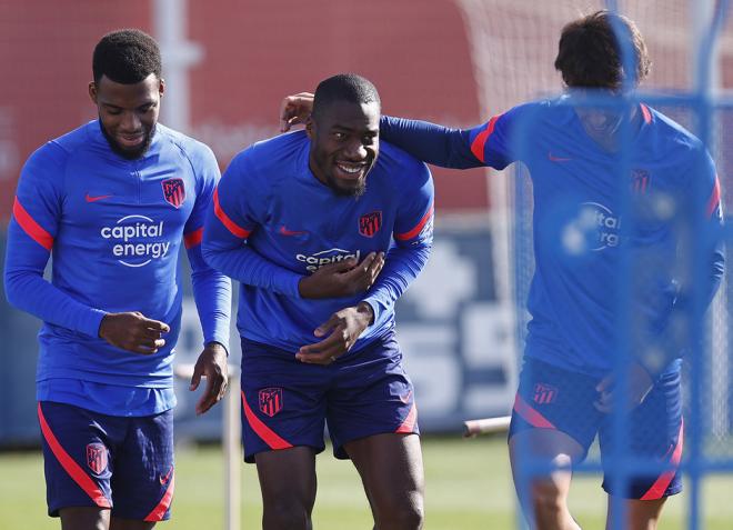 Kondogbia y Lemar, durante el último entrenamiento del Atlético de Madrid (Foto: ATM).