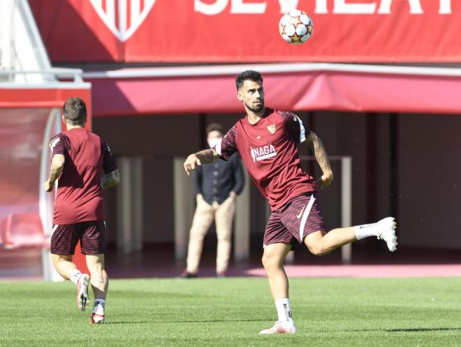Suso en un entrenamiento con el Sevilla FC (Foto: Kiko Hurtado).