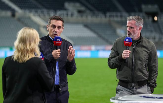 Gary Neville y Jaime Carragher durante una retransmisión de Sky Sports (Foto: Cordon Press).