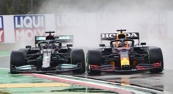 Hamilton y Verstappen en el GP de Italia (Foto: EFE).