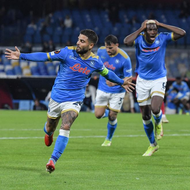Insigne celebra un gol Nápoles.