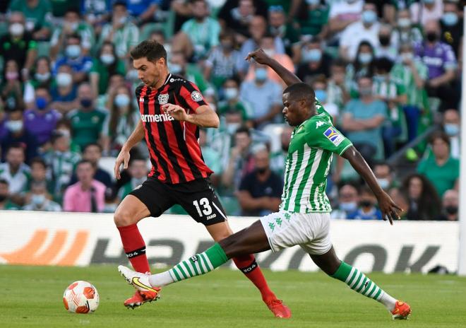 William Carvalho, en el duelo ante el Leverkusen (Foto: Kiko Hurtado).