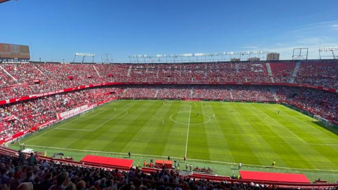 Estadio Ramón Sánchez-Pizjuán en el Sevilla-Levante. (Foto: Ignacio Cáceres Dastis).