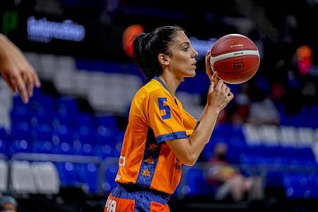 La base del Valencia Basket Cristina Ouviña (Foto: Valencia Basket)