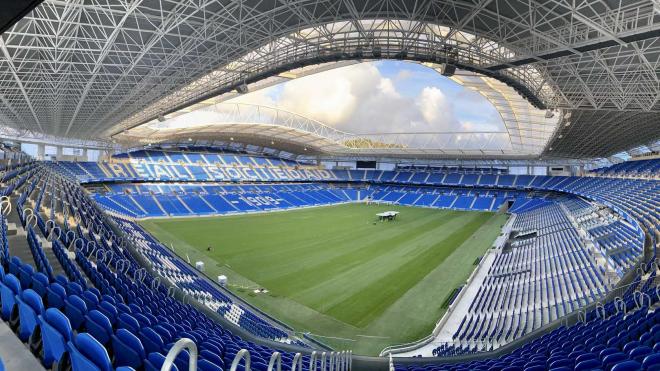 El césped del Reale Arena ya está listo para el derbi vasco (Foto: Real Sociedad).