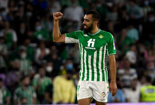 Borja Iglesias celebra un gol  (Foto: Kiko Hurtado).