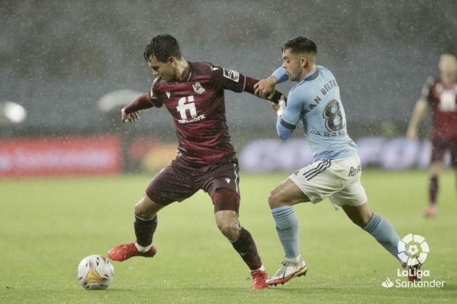 Januzaj y Fran Beltrán, durante el Celta-Real Sociedad (Foto: LaLiga)