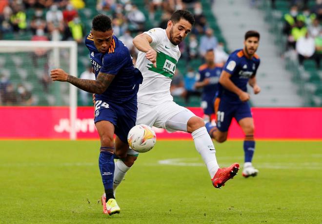 Mariano, una de las sorpresas de Ancelotti, ante el Elche (Foto: EFE).