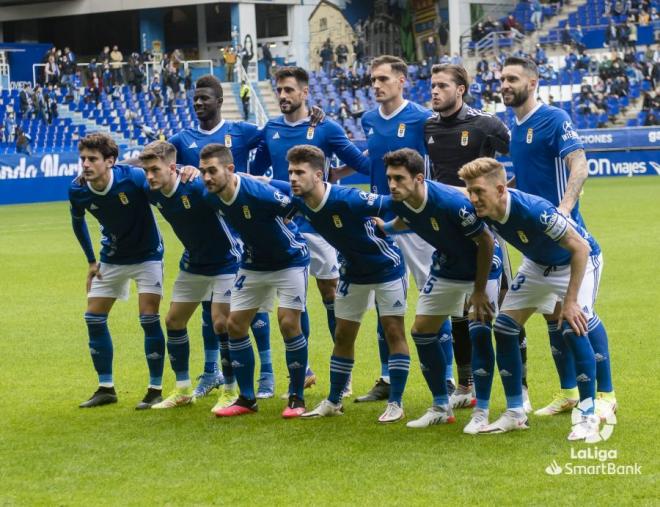 Once inicial del Real Oviedo para recibir al Málaga (Foto: LaLiga).