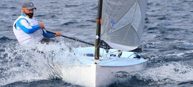 Miguel Fernández se proclama campeón de España clase Finn 2021 en el CN Campello