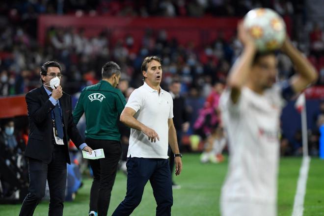 Lopetegui, en el Sevilla - Lille. (Foto: Kiko Hurtado).