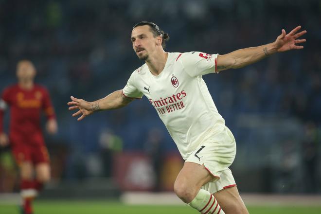 Zlatan Ibrahimovic celebra un gol con el Milan (Foto: Cordon Press).