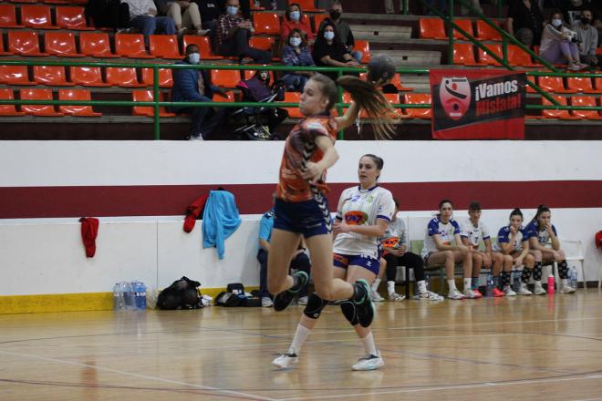 Mislata logra una victoria trabajada ante un combativo Granollers (31-24)