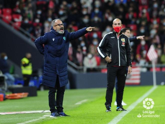 Cervera, durante el Athletic-Cádiz (Foto: LaLiga).