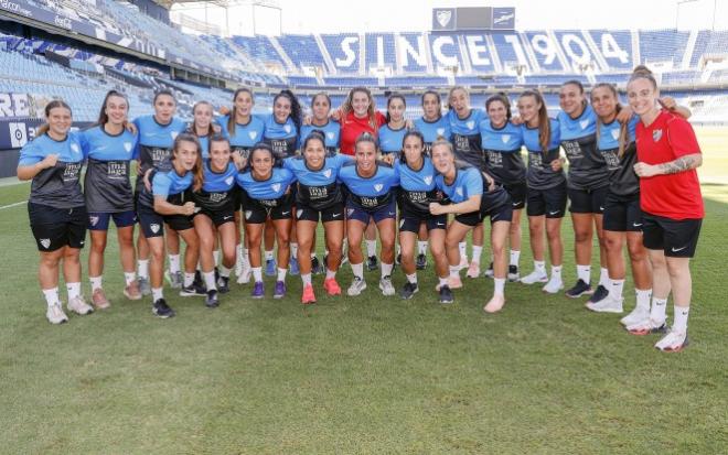 Las jugadores del Málaga CF Femenino, en La Rosaleda (Foto: MCF).