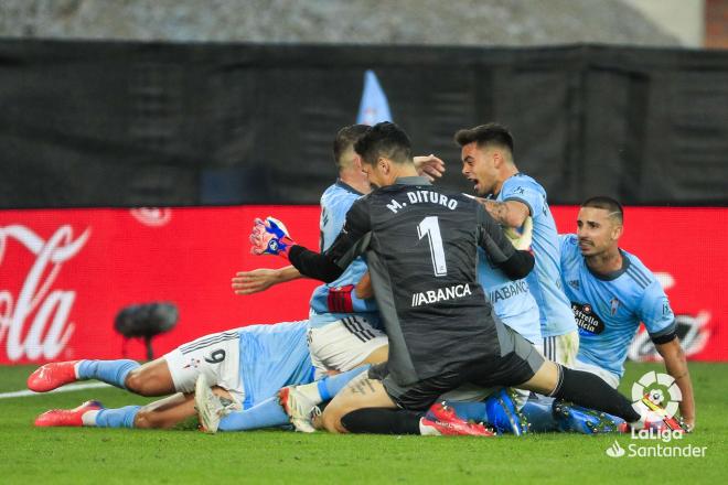 El Celta celebra el gol del empate de Iago Aspas al Barcelona (Foto: LaLiga).