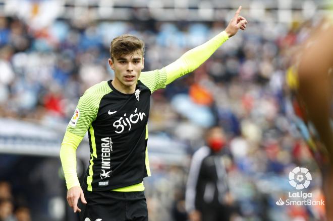 Pablo García, durante el Real Zaragoza-Real Sporting en La Romareda (Foto: LaLiga).