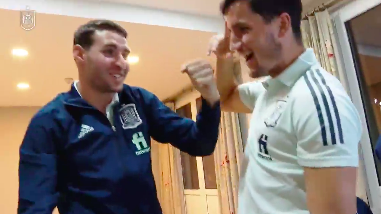 Hugo Guillamón y Abel Ruíz celebran su gol.