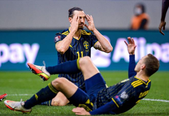 Ibrahimovic se lamenta de una ocasión en el Georgia-Suecia (Foto: Cordon Press).