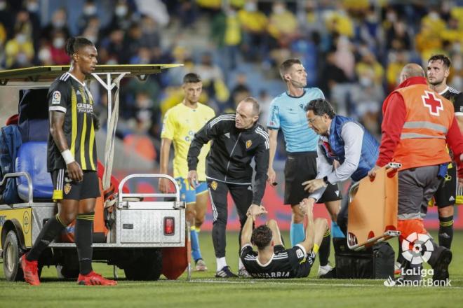 Lesión de Chavarría en el Las Palmas-Real Zaragoza (Foto: LaLiga).