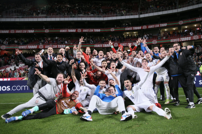 Serbia celebra el éxito. (Foto: UEFA)