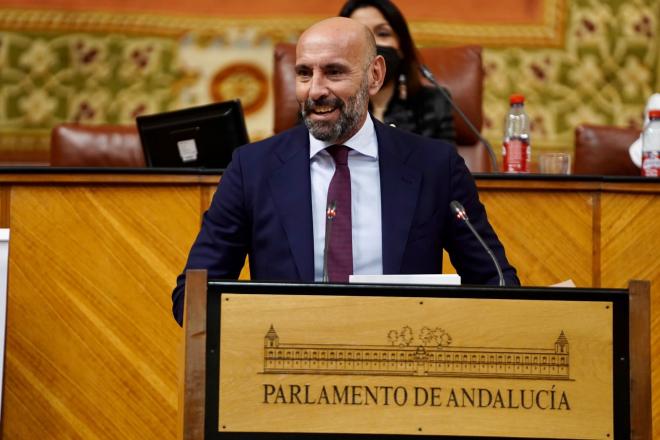 Monchi, en el Parlamento de Andalucía.