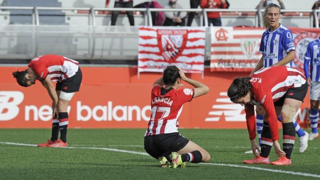Tristeza del femenino en el partido ante el Huelva en Lezama (Foto: Athletic Club).